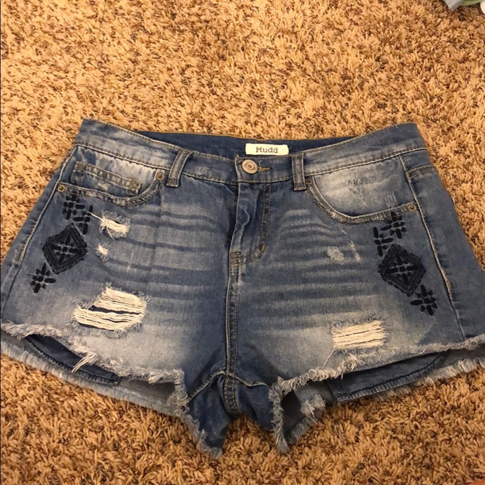 Mudd distressed jean shorts with embroidery